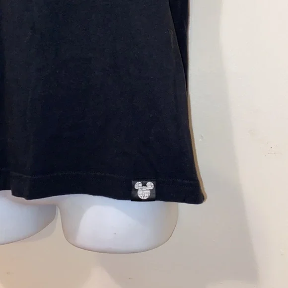 Unisex UNIQULO x Disney “Magic For All” Collaboration Mickey Tropical Sunset Tee - Picture 6 of 9